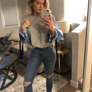 Preppy Chic 💙 Sweater